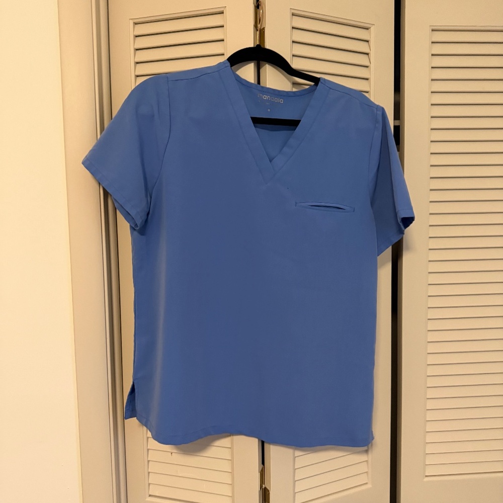 Ceil Blue Mandala scrub set